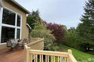 13953 NE 31st Pl, Bellevue, WA 98005 - Photo 17