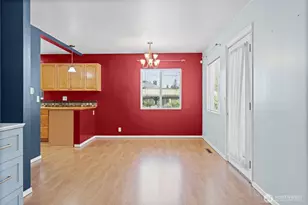 1421 N 32nd St, Renton, WA 98056 - Photo 11