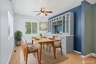 1421 N 32nd St, Renton, WA 98056 - Photo 9