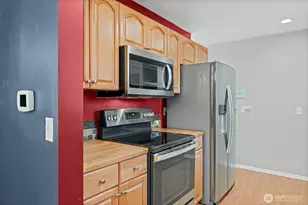 1421 N 32nd St, Renton, WA 98056 - Photo 15