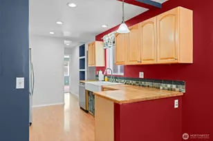 1421 N 32nd St, Renton, WA 98056 - Photo 13