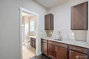 944 SW 108th Street SW, Seattle, WA 98146 - Photo 25