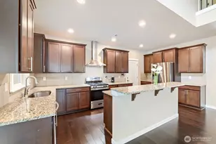 944 SW 108th Street SW, Seattle, WA 98146 - Photo 7