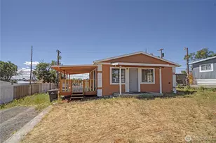 9871 Highland Dr NE, Moses Lake, WA 98837 - Photo 3
