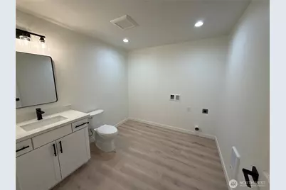 7828 E Jessica Way, Port Orchard, WA 98366 - Photo 19