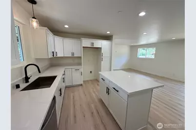 7828 E Jessica Way, Port Orchard, WA 98366 - Photo 5