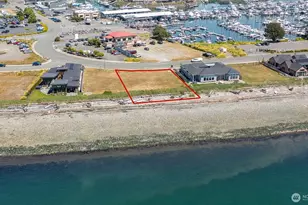 2207 Skyline Way, Anacortes, WA 98221 - Photo 1