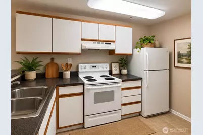 5000 Lake Washington Boulevard NE #D103, Renton, WA 98056 - Photo 7