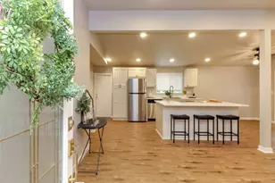 22065 106th Pl SE, Kent, WA 98031 - Photo 3