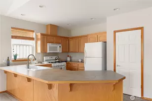 2358 SW Winchester St, Oak Harbor, WA 98277 - Photo 13