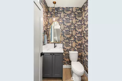 6735 11th Avenue NW, Seattle, WA 98117 - Photo 11