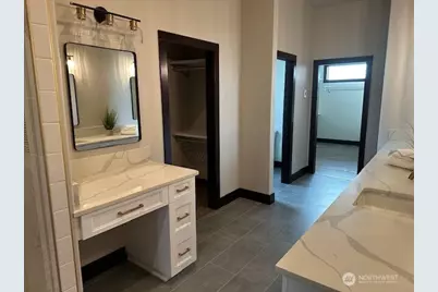 949 N Newport Loop, East Wenatchee, WA 98802 - Photo 19