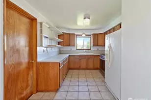 6811 27th Ave S, Seattle, WA 98108 - Photo 5