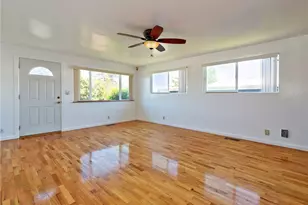 6811 27th Ave S, Seattle, WA 98108 - Photo 3