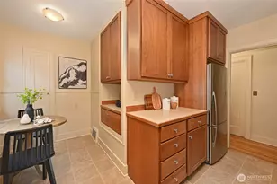 2562 6th Ave W, Seattle, WA 98119 - Photo 13