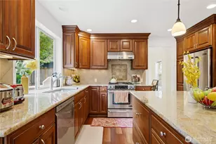 23030 NE 13th St, Sammamish, WA 98074 - Photo 5