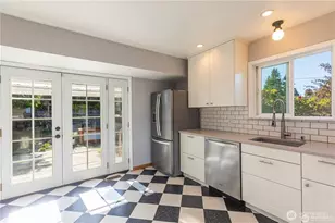 8601 36th Ave SW, Seattle, WA 98126 - Photo 11