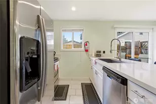 3208 21st St, Everett, WA 98201 - Photo 11