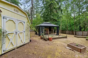 731 E Lakeshore Dr, Allyn, WA 98524 - Photo 35