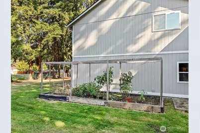 21215 122nd Street Ct E, Bonney Lake, WA 98391 - Photo 29