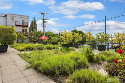 2960 Eastlake Avenue E #213, Seattle, WA 98102 - Photo 23