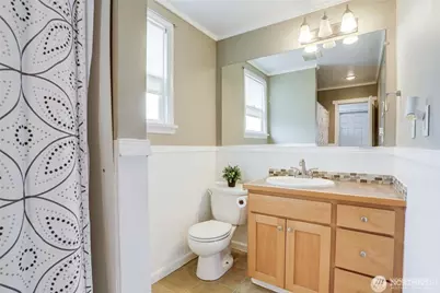 320 Williams Avenue N, Renton, WA 98057 - Photo 27
