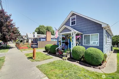 320 Williams Avenue N, Renton, WA 98057 - Photo 1