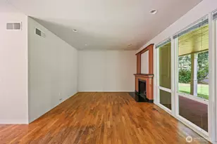 10004 Lake Steilacoom Dr SW, Lakewood, WA 98498 - Photo 3