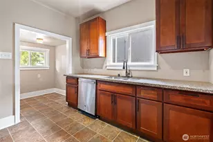 1208 S 14th St, Tacoma, WA 98405 - Photo 13