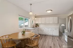 3622 W E St, Bremerton, WA 98312 - Photo 5