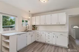 3622 W E St, Bremerton, WA 98312 - Photo 7