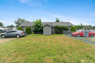 922 134th St Ct S, Tacoma, WA 98444 - Photo 5