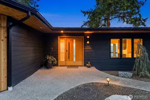 1067 Cavalero Rd, Camano Island, WA 98282 - Photo 3