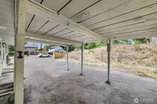 7525 200th St SW, Lynnwood, WA 98036 - Photo 25