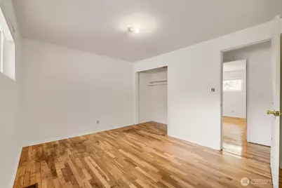 7525 200th St SW, Lynnwood, WA 98036 - Photo 13