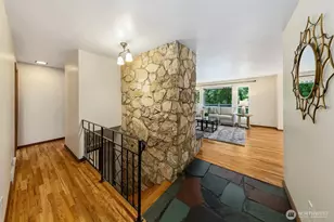 1108 NE 106th St, Seattle, WA 98125 - Photo 7