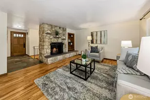 1108 NE 106th St, Seattle, WA 98125 - Photo 11