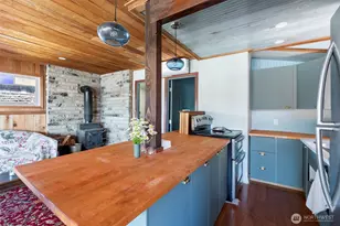 28243 Manzanita Beach Rd SW, Vashon, WA 98070 - Photo 15