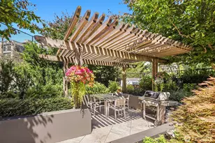 1301 Spring St, Seattle, WA 98104 - Photo 23