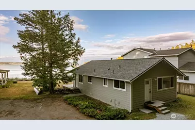 1982 Madrona Way, Coupeville, WA 98239 - Photo 31