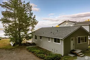 1982 Madrona Way, Coupeville, WA 98239 - Photo 31