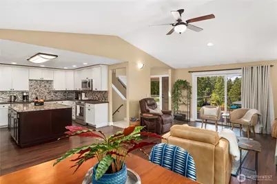18412 11th Avenue NE, Poulsbo, WA 98370 - Photo 9