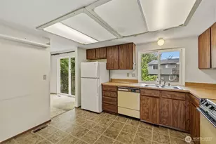 2706 164th Pl SE, Bothell, WA 98012 - Photo 3