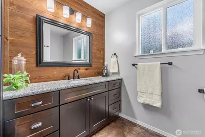 17718 Mulqueen Road SE, Rainier, WA 98576 - Photo 19