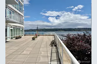 320 Washington Avenue #104, Bremerton, WA 98337 - Photo 1