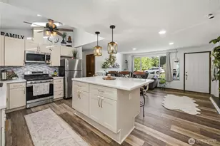 21709 121st St Ct E, Bonney Lake, WA 98391 - Photo 11