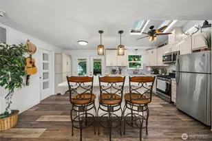 21709 121st St Ct E, Bonney Lake, WA 98391 - Photo 9