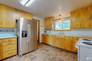 22 NE Tremont Dr, College Place, WA 99324 - Photo 7