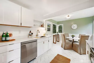 6203 39th Avenue NE, Seattle, WA 98115 - Photo 11