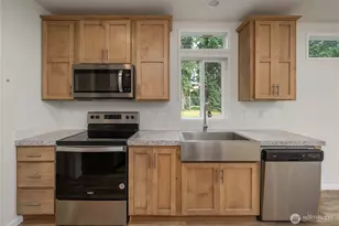 8804 226th St E, Graham, WA 98338 - Photo 11